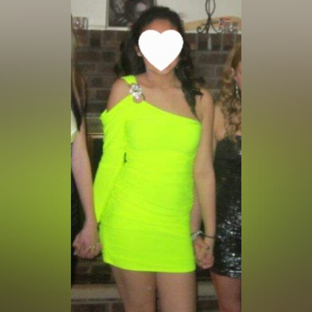 One shoulder dress